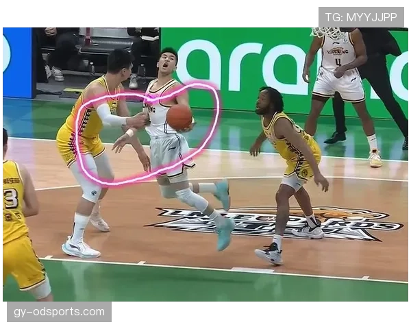 解析“违体犯规”具体含义及NBA规则中的具体适用场景